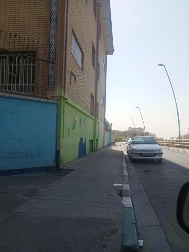 مدرسه دولتی دخترانه پیام انقلاب