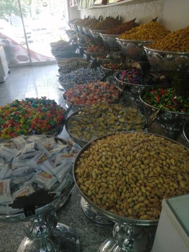 عکس شیرینی‌سرا لاریس