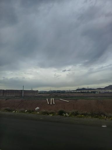 عکس قلعه و کاروان سرای سنگی