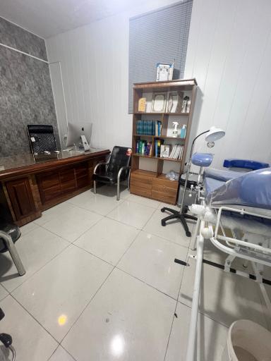 عکس کلینیک زنان دکتر مونا دهقانی