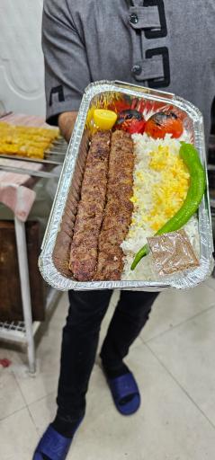 عکس تهیه غذای اندیشه