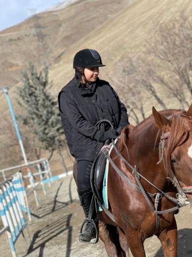 عکس باشگاه سوارکاری بام سوهانک