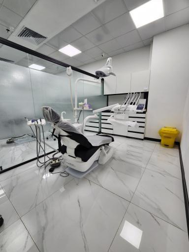 عکس درمانگاه دندانپزشکی مصباح