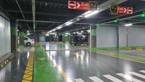 عکس پارکینگ بیمارستان عسگریه