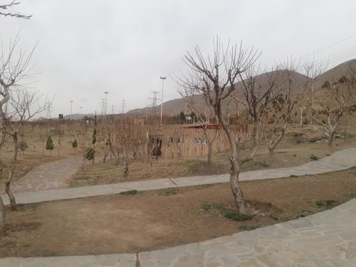 عکس سرویس بهداشتی شرقی بوستان آبشار