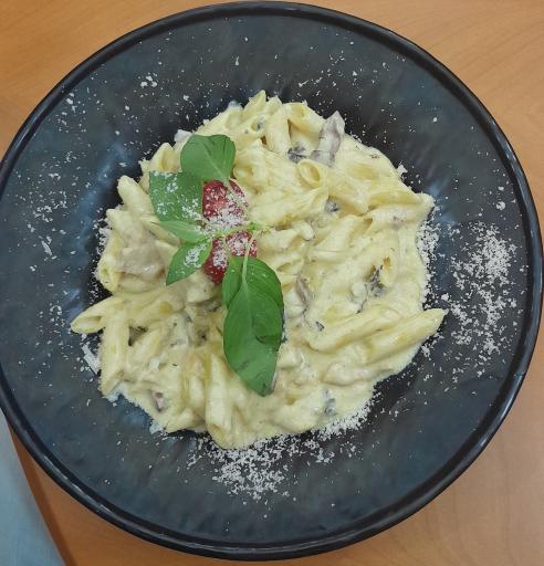 عکس کافه رستوران پیرآقا