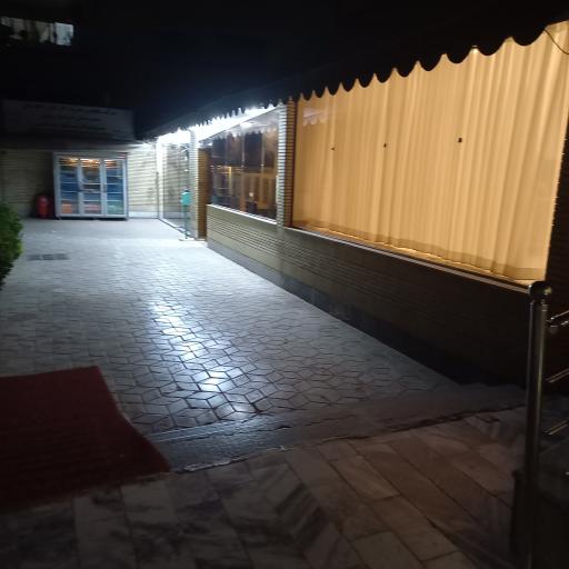 زائر سرای بانک ملی ایران