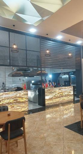 عکس کافه رستوران پیرآقا