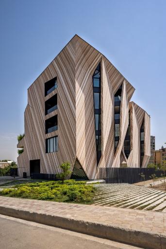 عکس ساختمان آندو