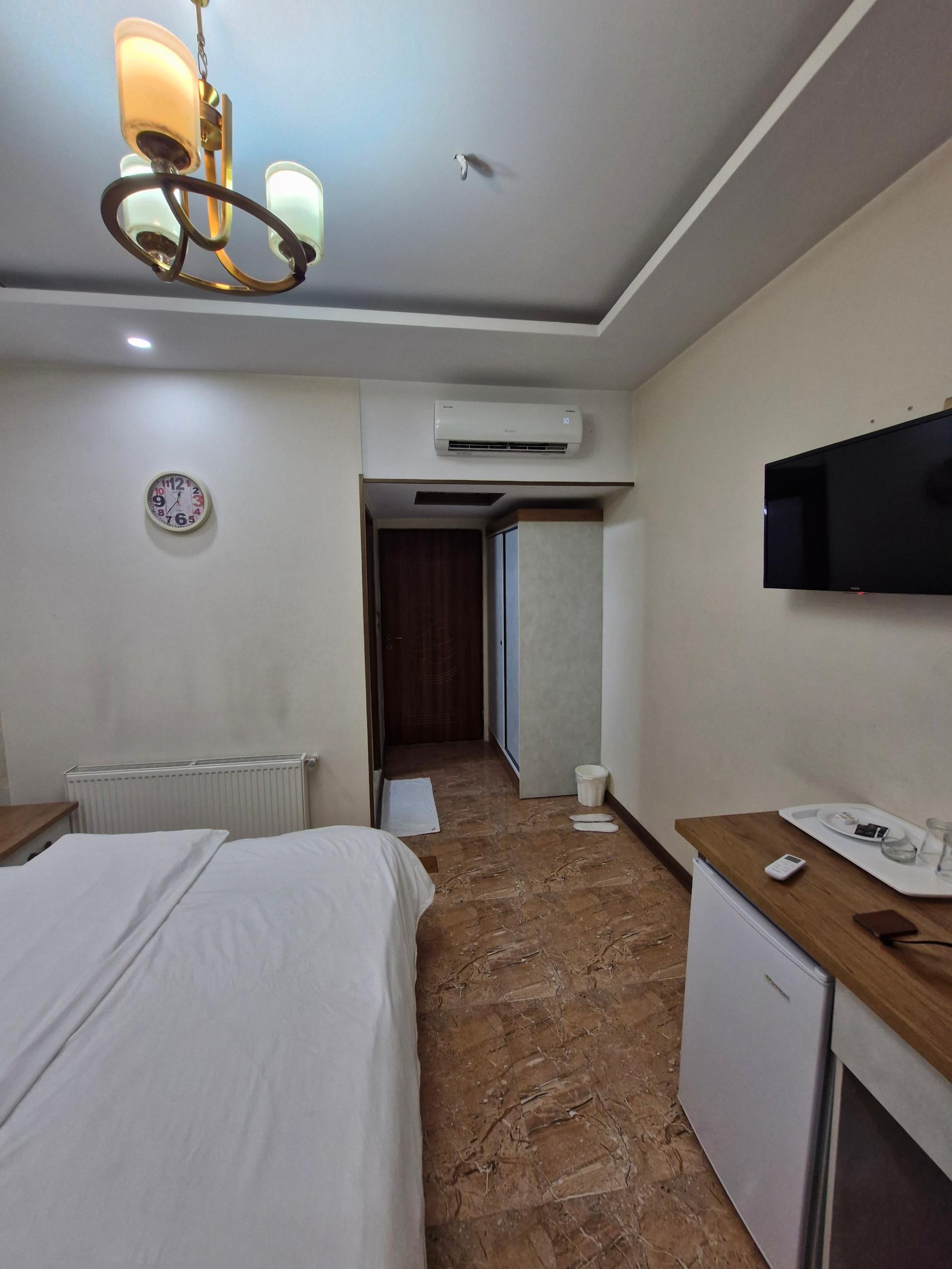 عکس هتل کیومرث 