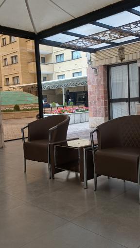 عکس زائر سرای بانک ملی ایران