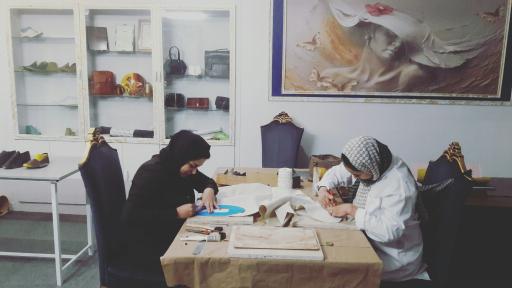 آموزشگاه آزاد مصنوعات چرمی علی نبوی
