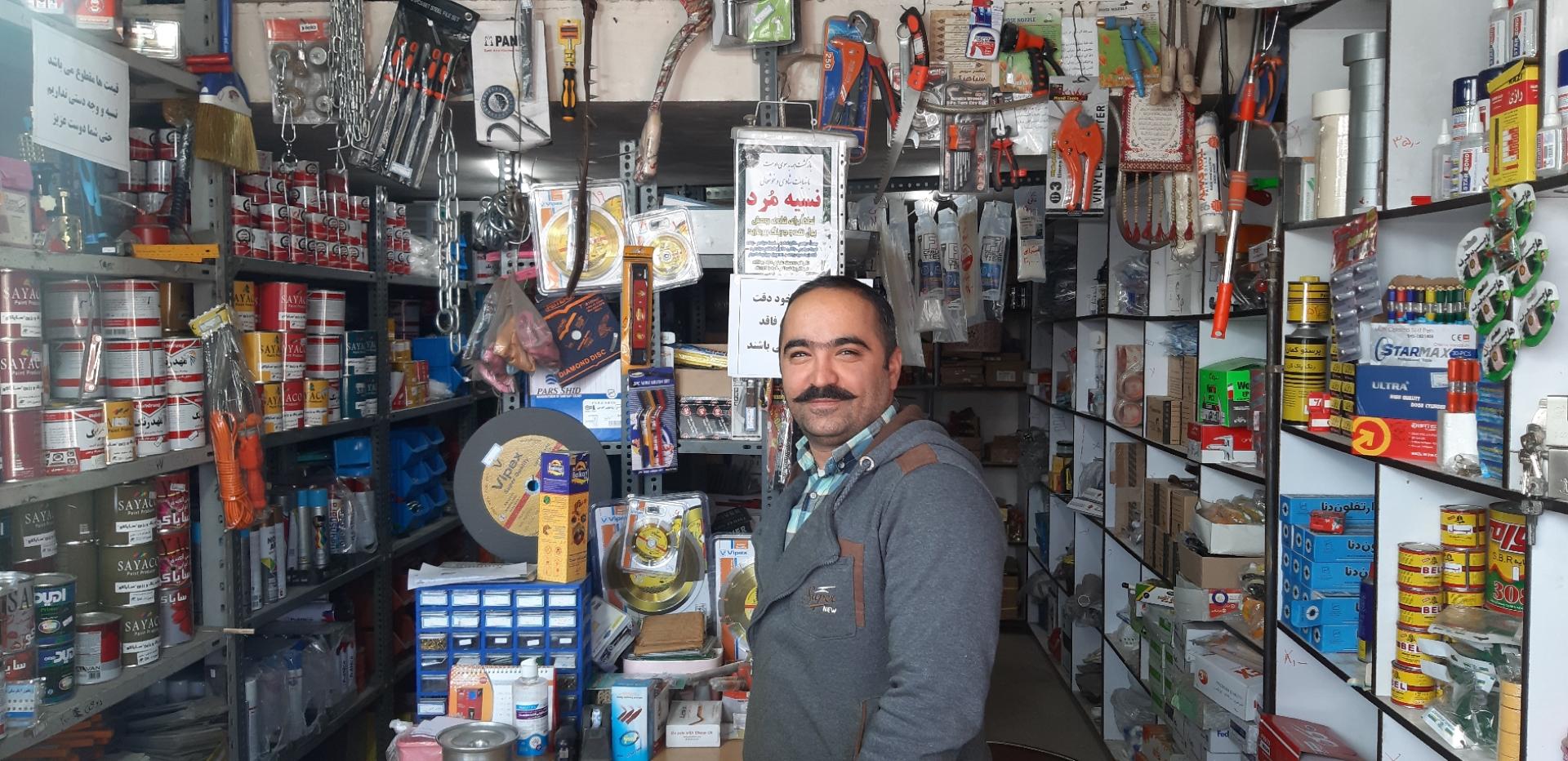 عکس رنگ و ابزار آداک