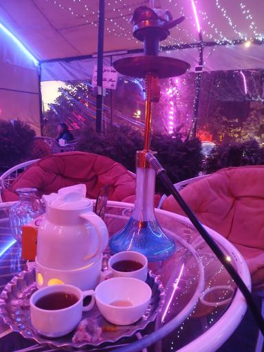 عکس سفره خانه مجنون