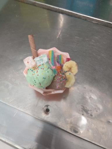 عکس بستنی و آبمیوه غدیر و قادر