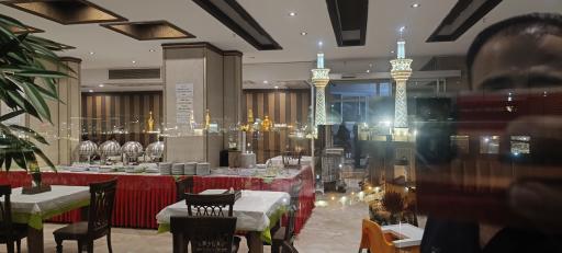 عکس هتل گل سرخ