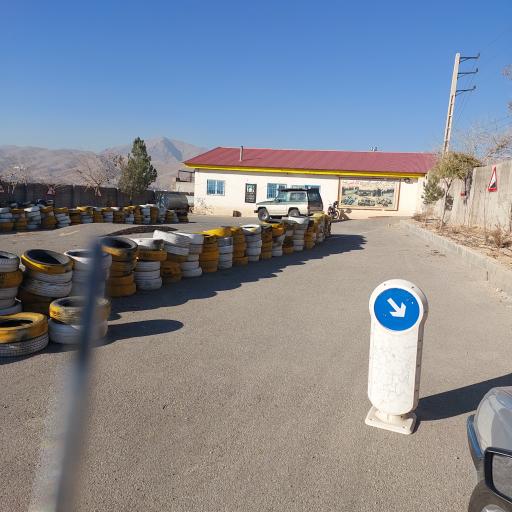 عکس آموزشگاه موتورسیکلت میعاد