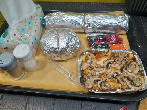 عکس فست فود آقای مزه 