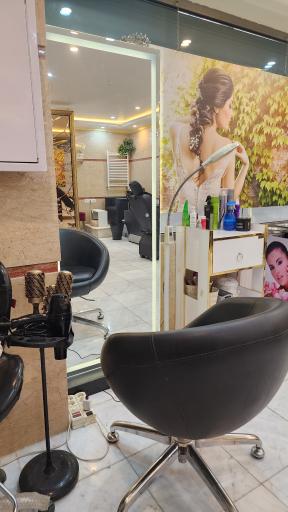 عکس سالن زیبایی ریحانا 