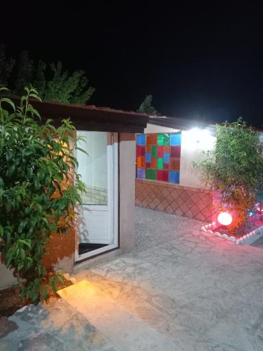 عکس رستوران و سفره خانه سنتی چناران