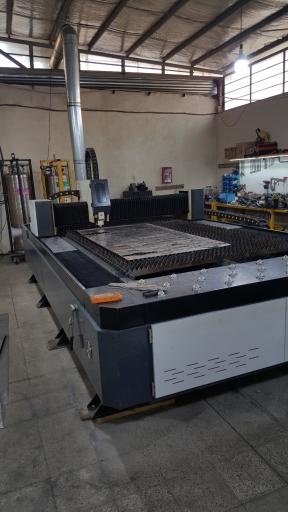 عکس صنایع فلزی ایفل