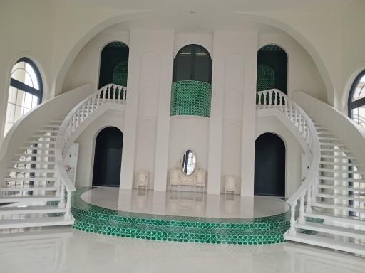 عکس عمارت کرشت