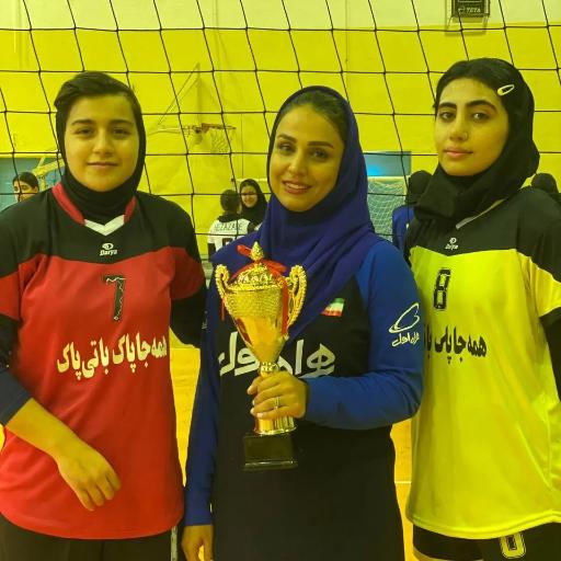 عکس باشگاه والیبال دختران ذرئیه