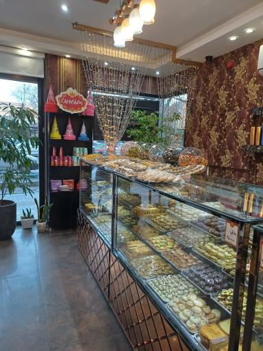 عکس شیرینی سرای آنالی