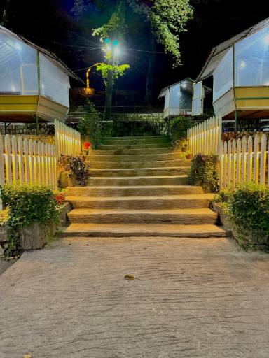 عکس کافه کباب خوش نشین