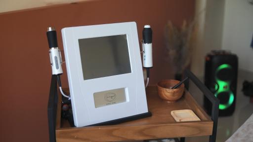 عکس کلینیک خدمات پوست بهناز عالی