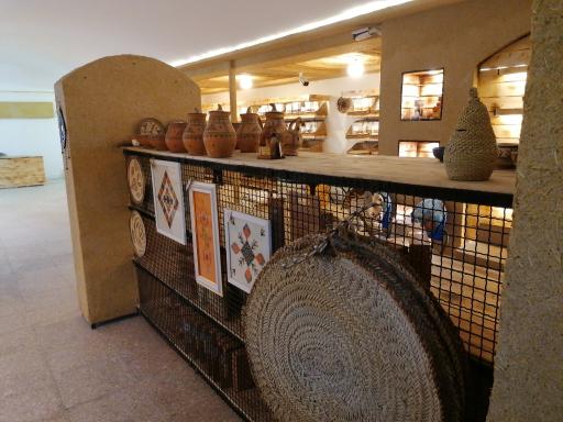 عکس محصولات ارگانیک و صنایع دستی دهستان