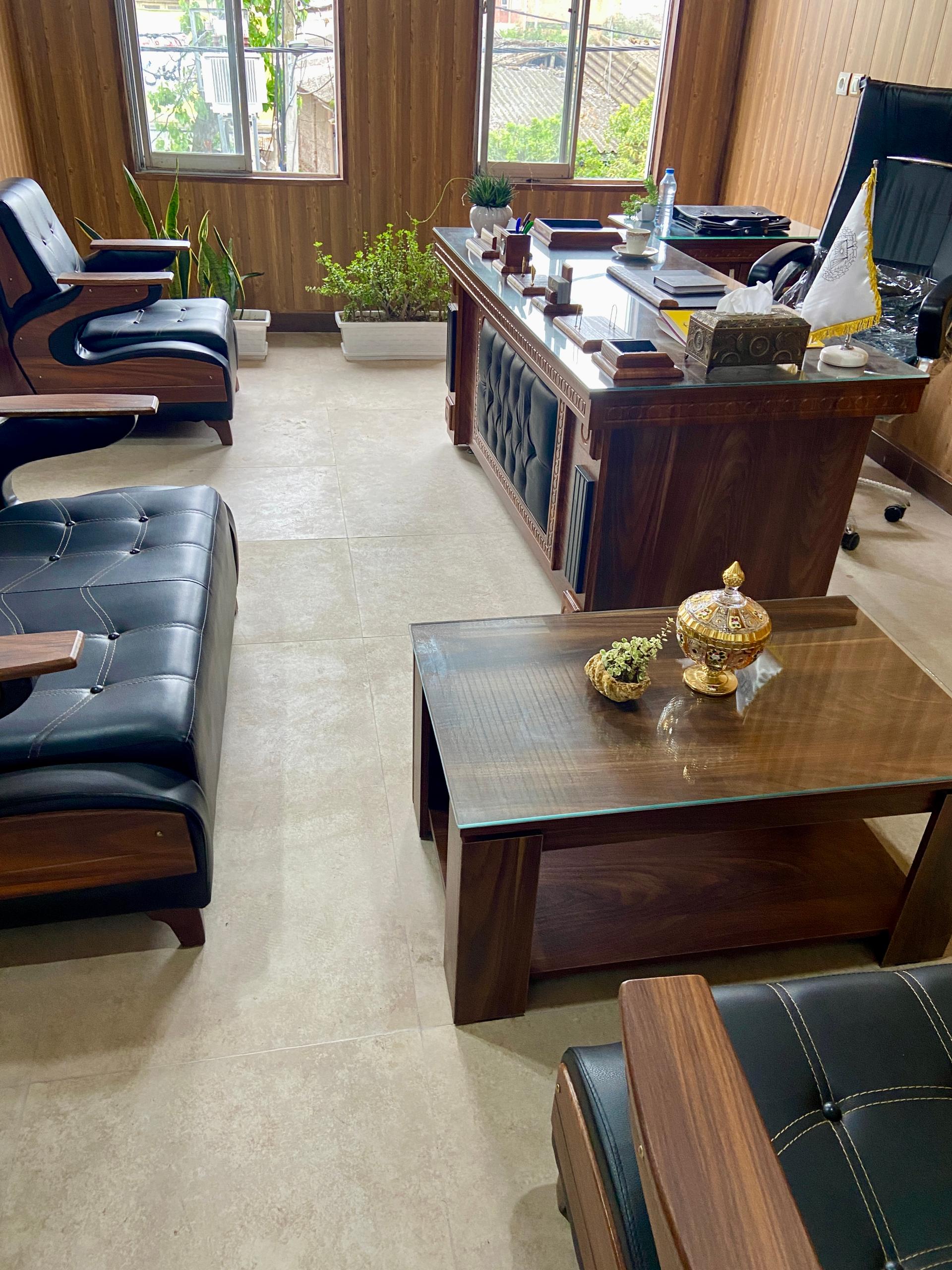 عکس دفتر وکالت فاطمه فتحی شوب