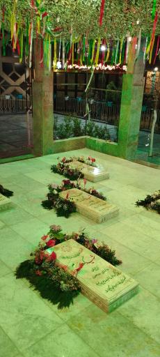 عکس گلزار شهدای شهرک شهید محلاتی