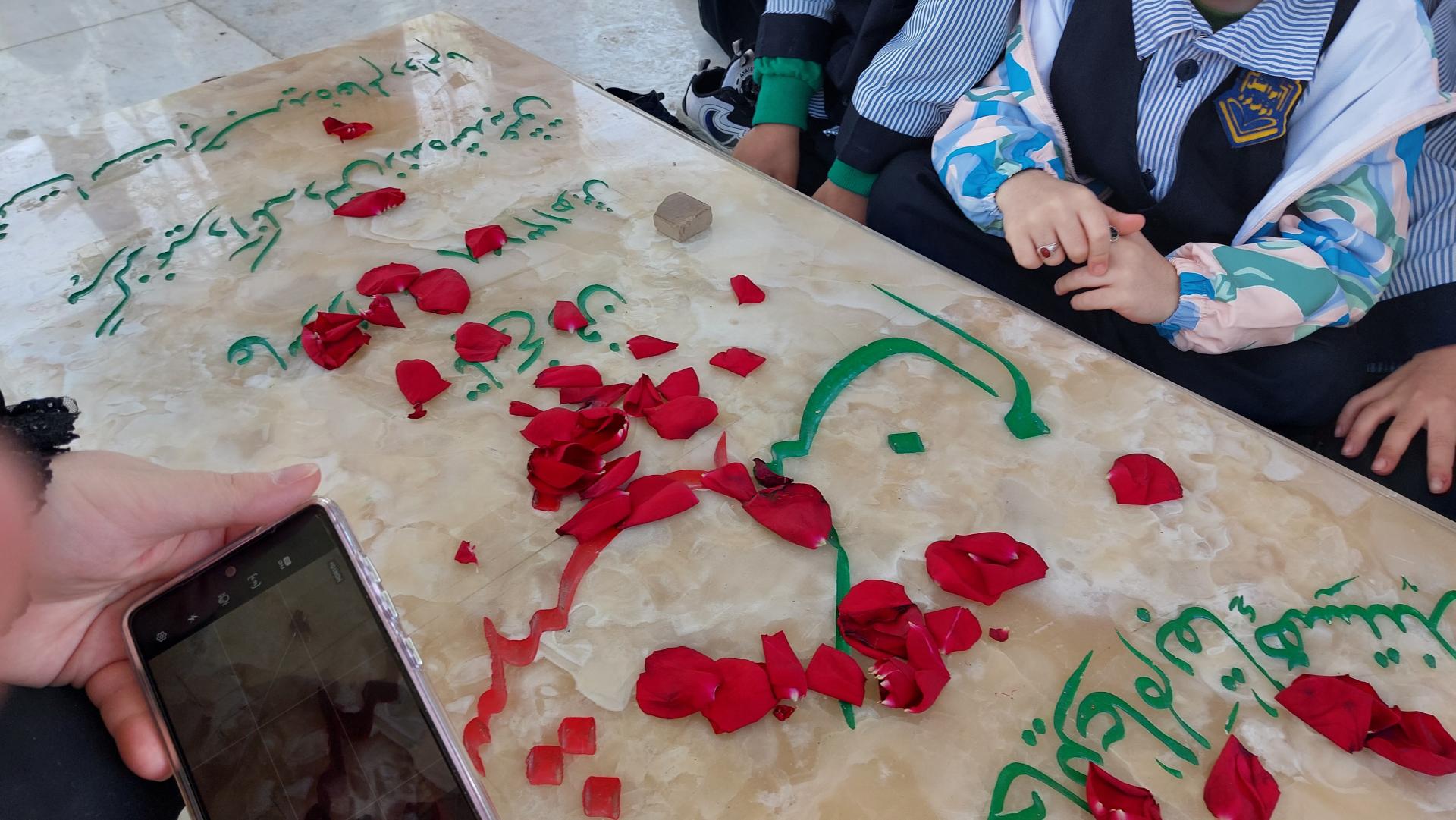 عکس گلزار شهدای شهرک شهید محلاتی