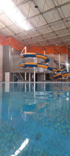 عکس استخر مهر و ماه