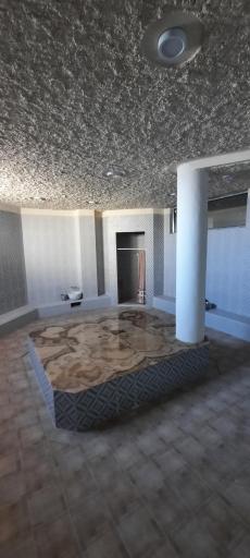 عکس استخر مهر و ماه