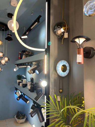 عکس فروشگاه نور استار