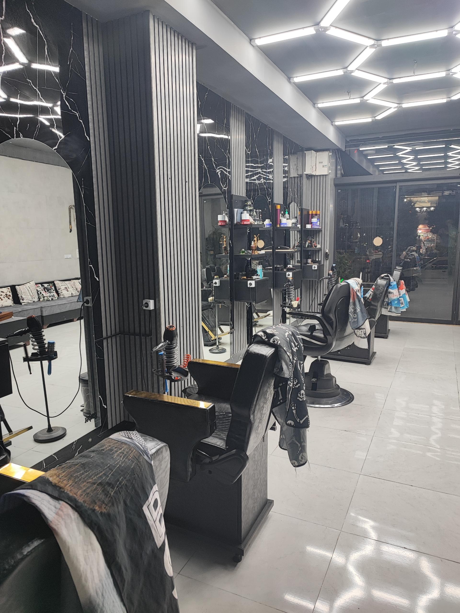 عکس آرایشگاه شاهین