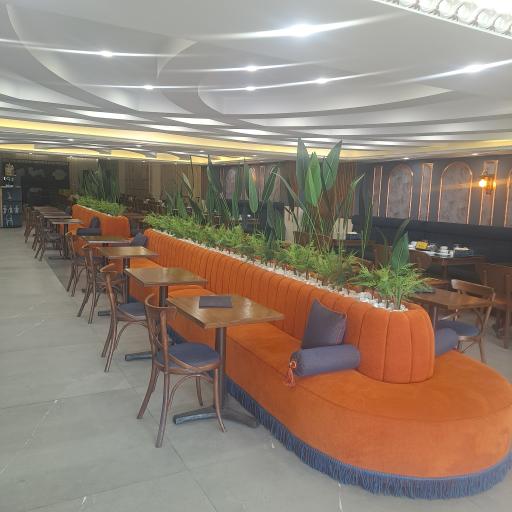 عکس رستوران قیزیل آلما