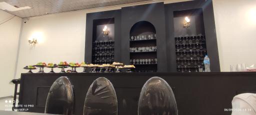 عکس باغ تالار عمارت حامی