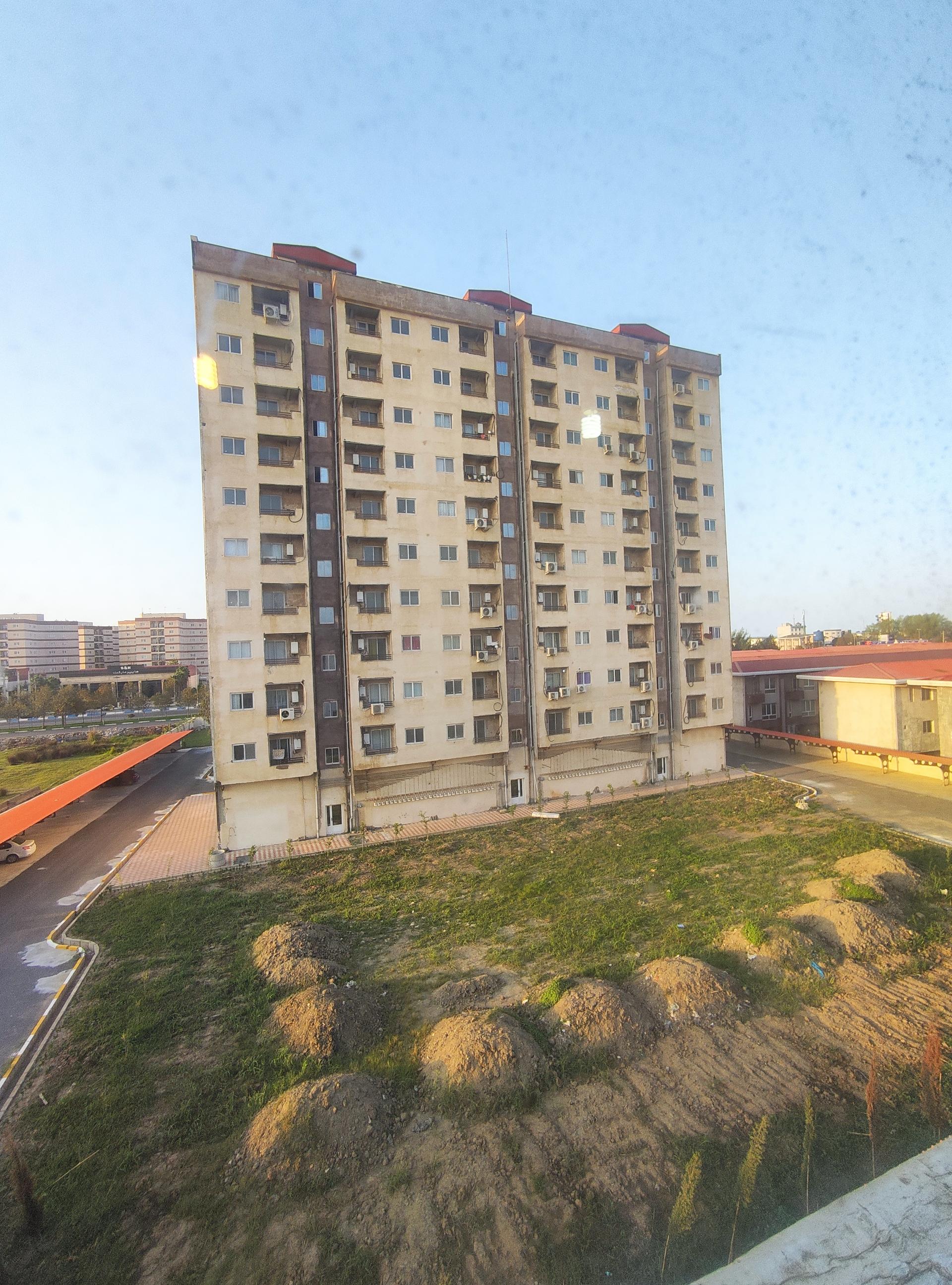 عکس مجتمع زیبا کنار