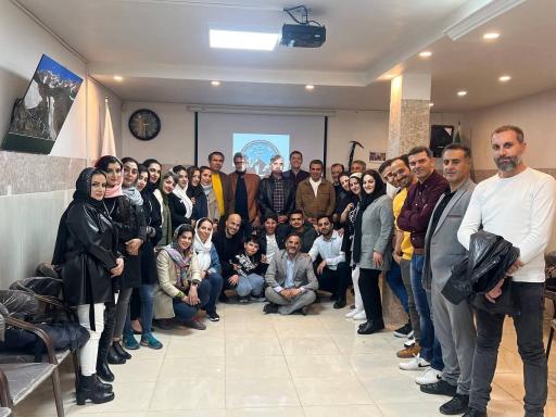 عکس باشگاه کوهنوردی ماهین
