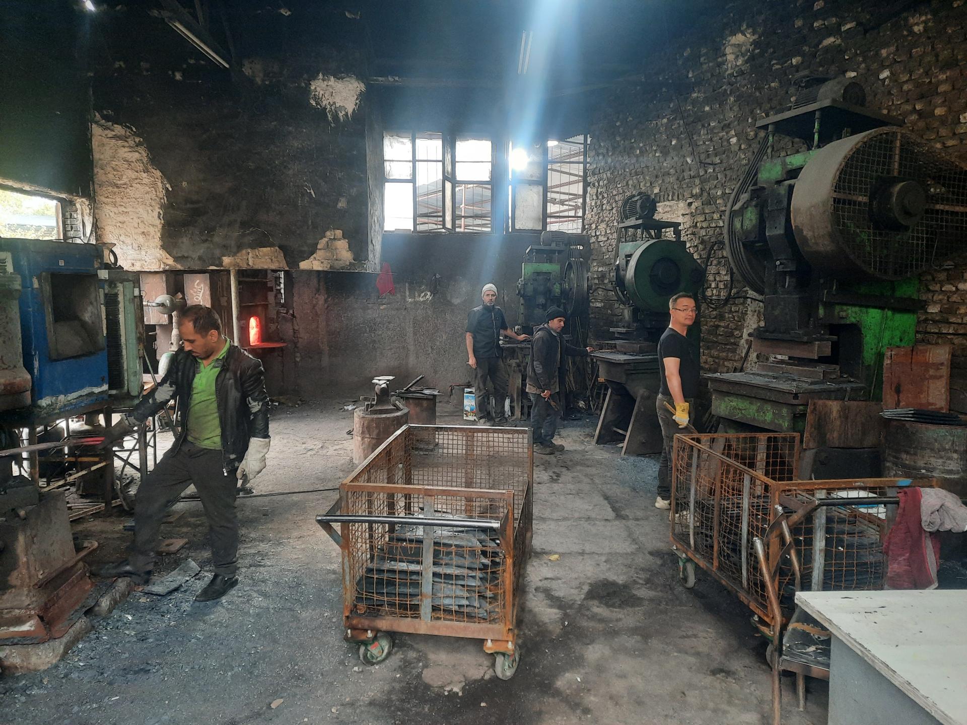 عکس قطعات آهنگری حداد