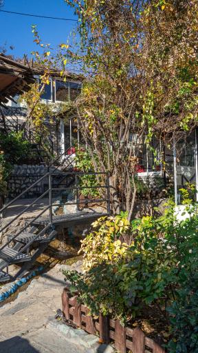 عکس رستوران شومینه