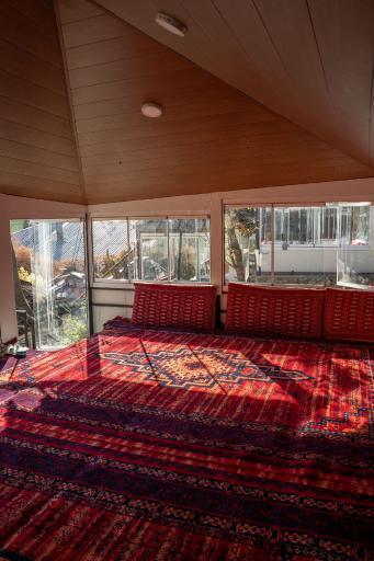 عکس رستوران شومینه