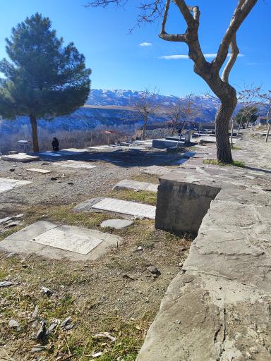 عکس قبرستان دولت آباد