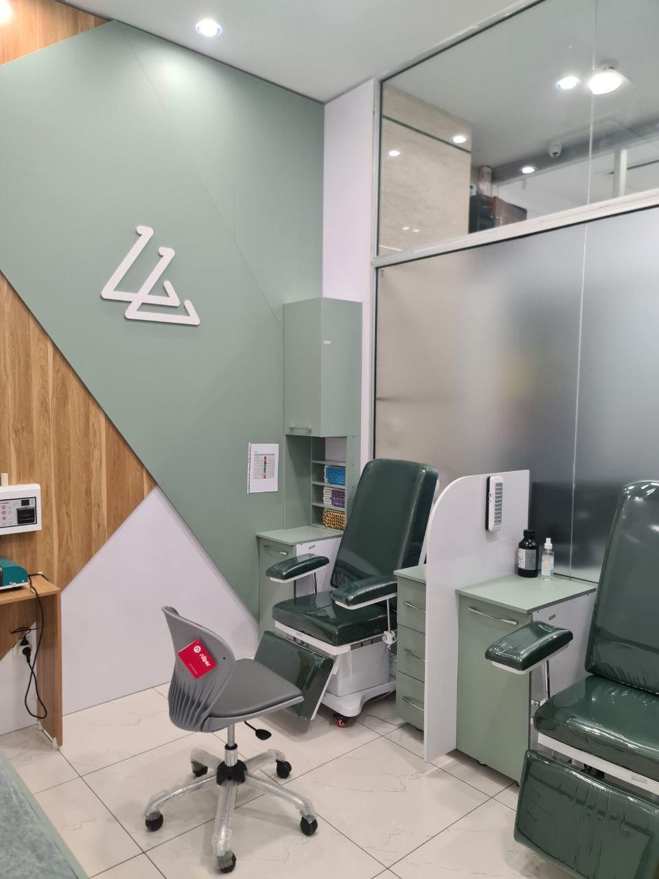 عکس آزمايشگاه پاتوبیولوژی لی لی