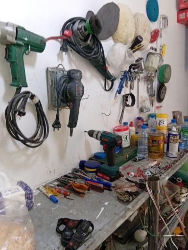 عکس تعمیرگاه تخصصی و برق خودرو سعید