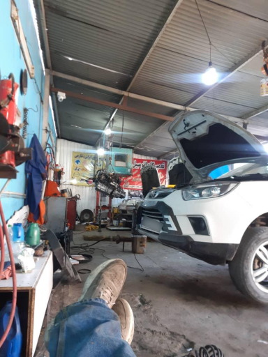 عکس تعمیرگاه تخصصی فرهاد نوری