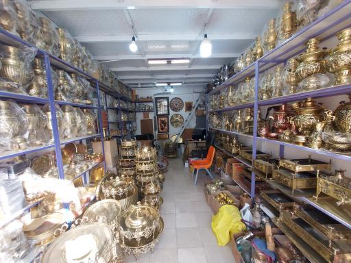 سماور زغالی و ظروف برنجی اورنگی